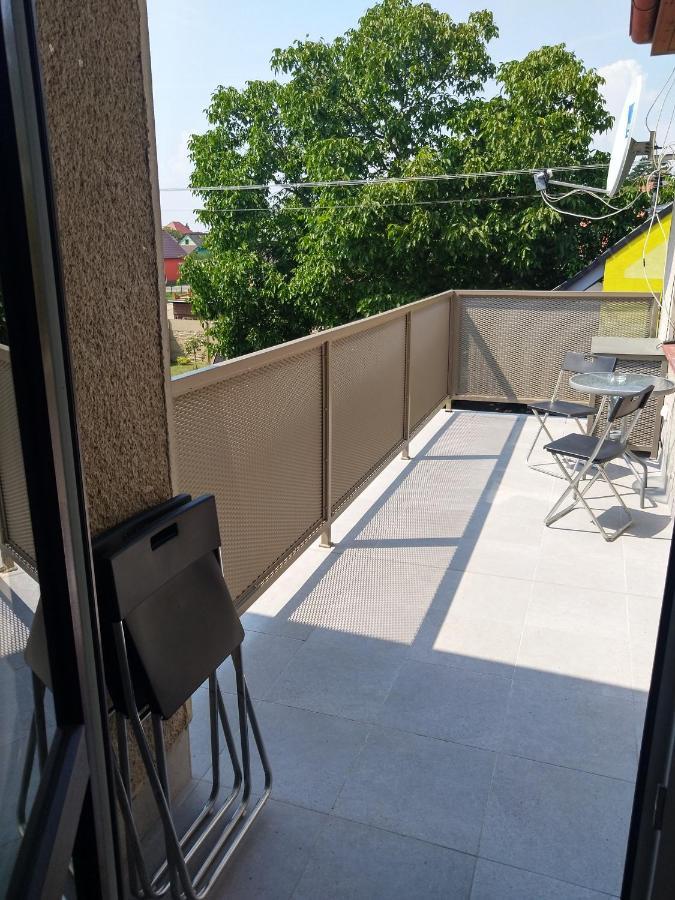 Alisa Apartments Kostomlaty nad Labem Kültér fotó